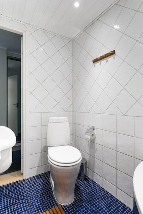 Appartement Upea Remontoitu Huoneisto Naantalin Sydaemessae Extérieur photo