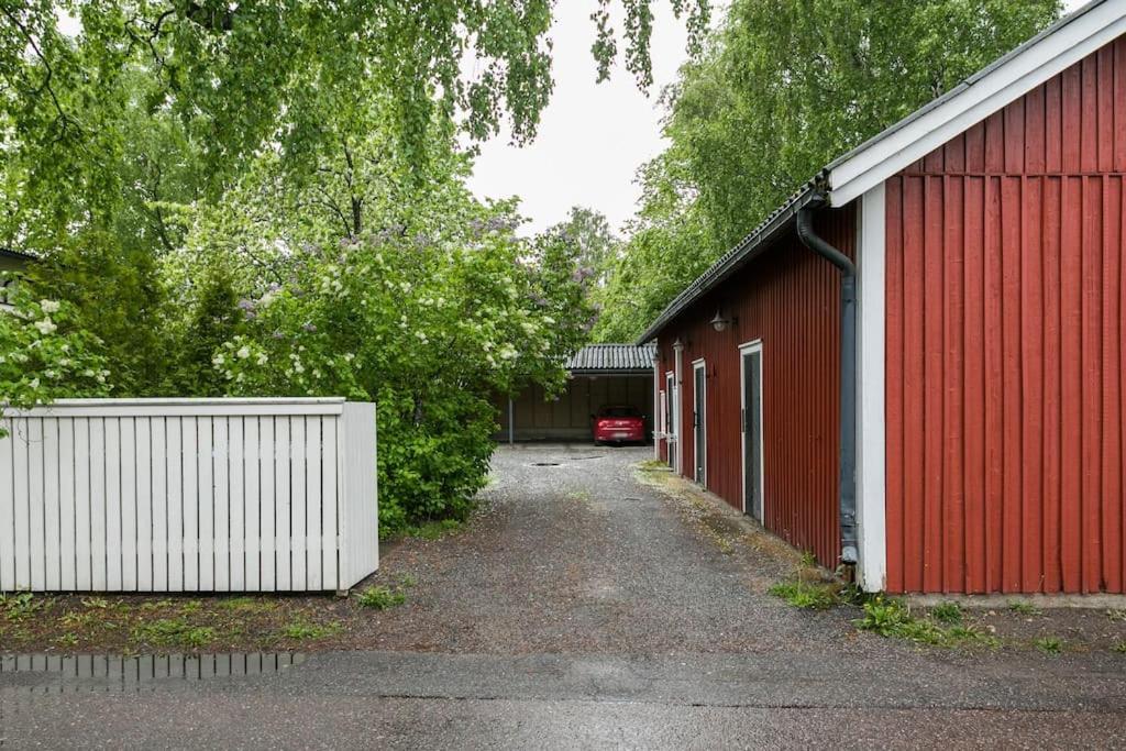 Appartement Upea Remontoitu Huoneisto Naantalin Sydaemessae Extérieur photo