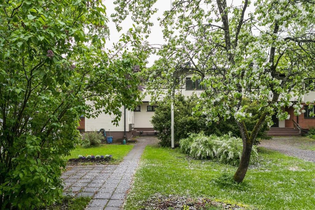 Appartement Upea Remontoitu Huoneisto Naantalin Sydaemessae Extérieur photo