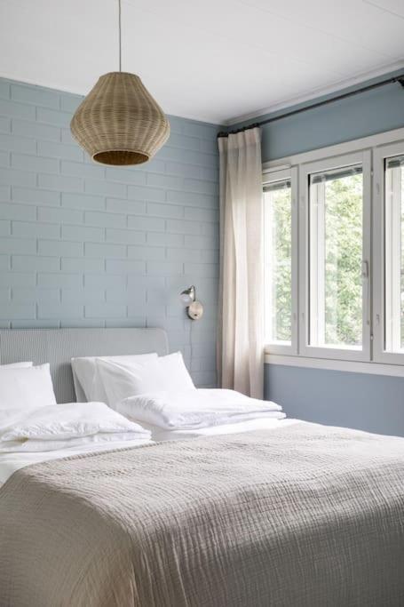 Appartement Upea Remontoitu Huoneisto Naantalin Sydaemessae Extérieur photo