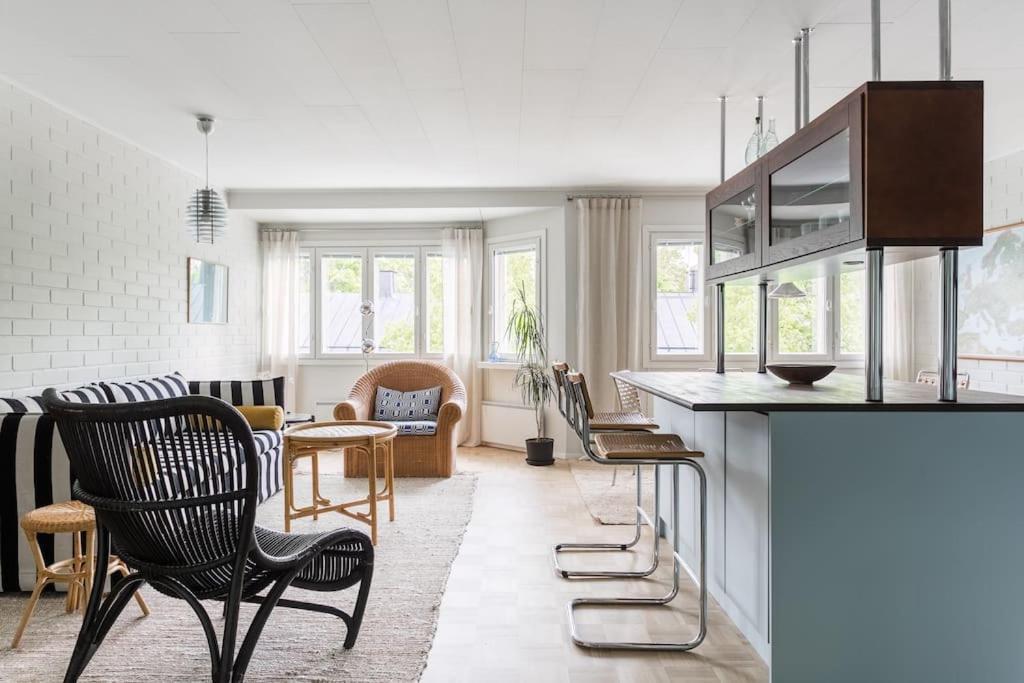 Appartement Upea Remontoitu Huoneisto Naantalin Sydaemessae Extérieur photo