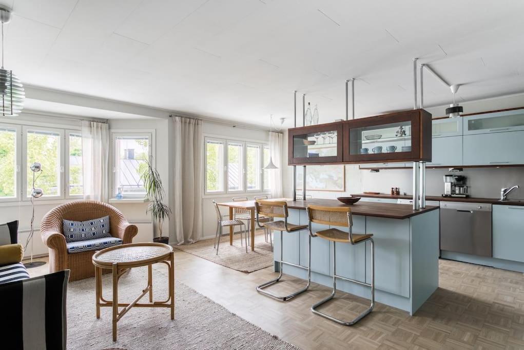 Appartement Upea Remontoitu Huoneisto Naantalin Sydaemessae Extérieur photo