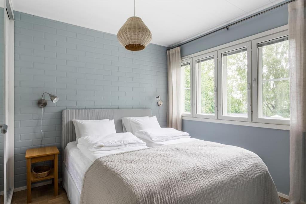 Appartement Upea Remontoitu Huoneisto Naantalin Sydaemessae Extérieur photo